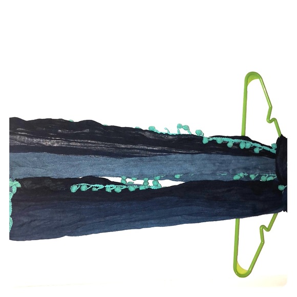 Scarf - Picture 1 of 1